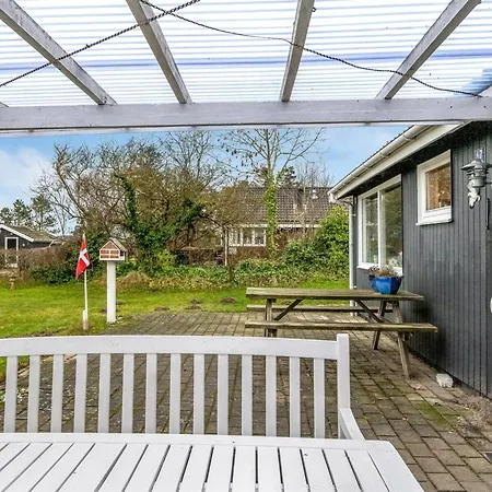Richard - 400m From The Sea By Interhome Feriehus